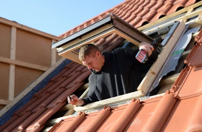 Pose de fenêtres de toit Velux à Serpaize